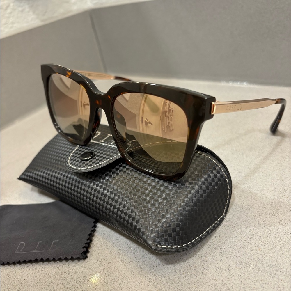 Diff Sunglasses Bella - image 2